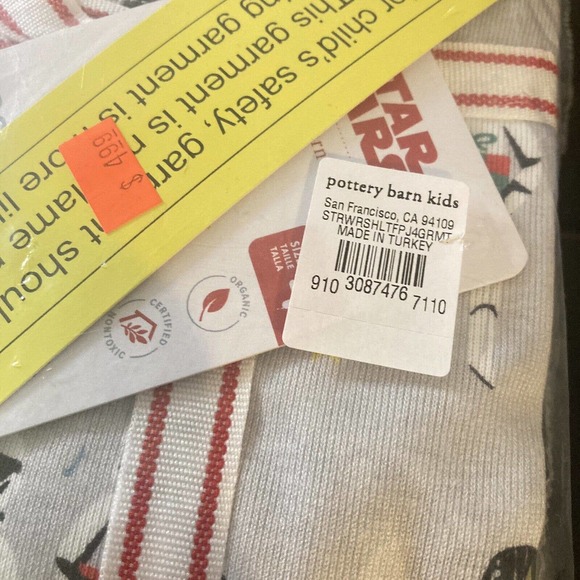 Pottery Barn Kids STAR WARS HOLIDAY PAJAMAS sz. 4 Organic Cotton Christmas - Picture 2 of 7
